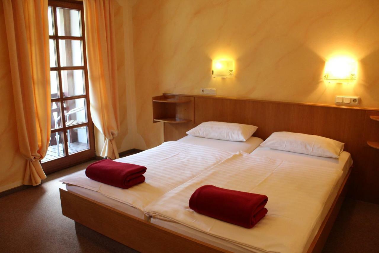 Hotel Alt Reinsport Piesport Exteriér fotografie